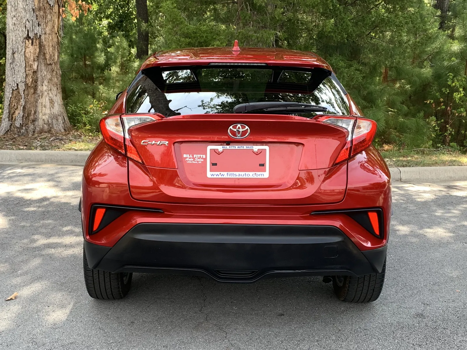 Toyota C-HR photo 6