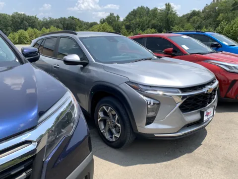 Gray 2025 CHEVROLET TRAX 1LT for sale in Little Rock, AR