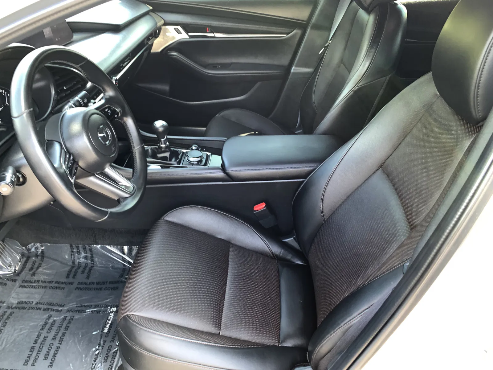 Mazda 3 PREMIUM photo 28
