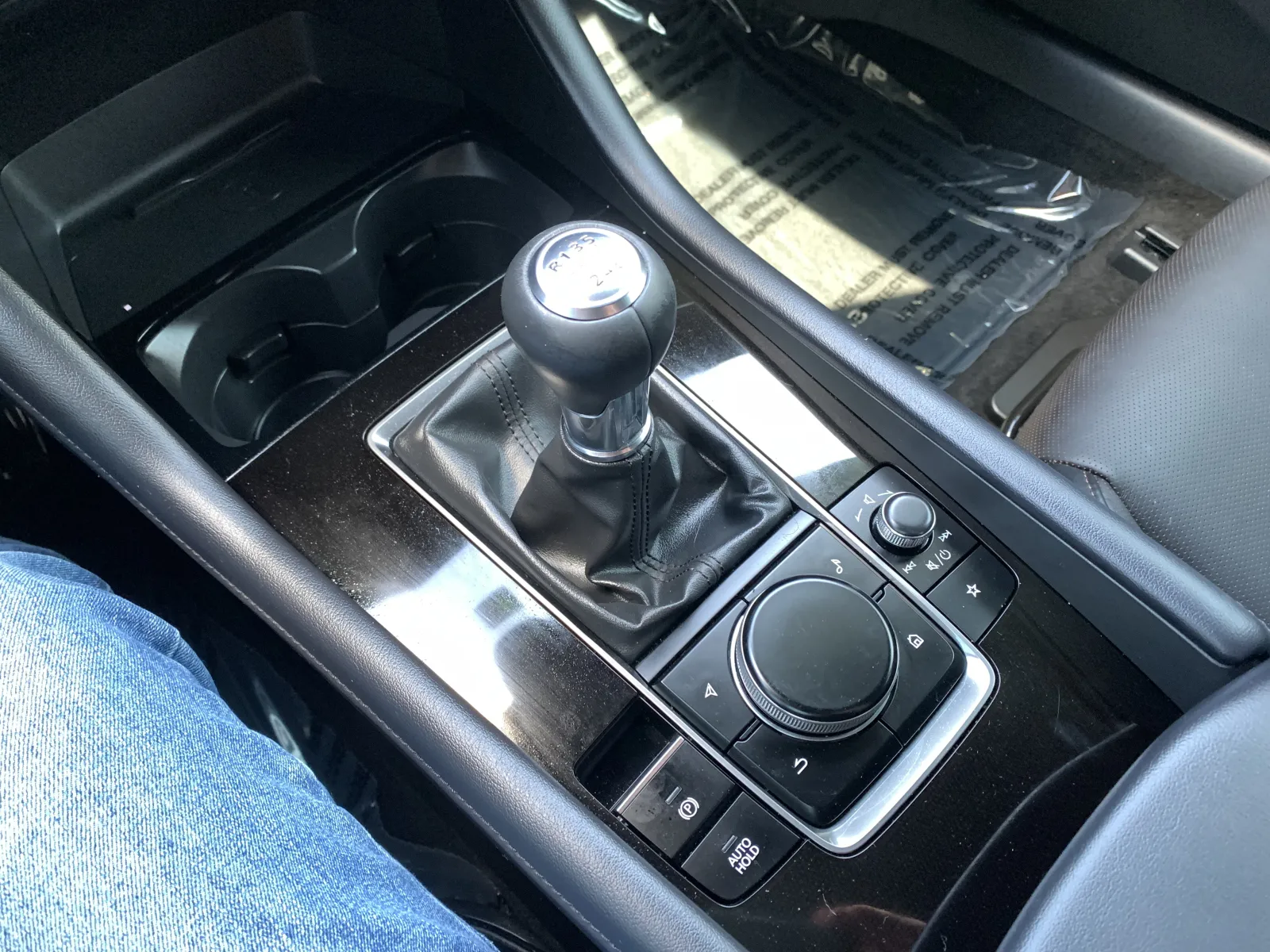 Mazda 3 PREMIUM photo 17