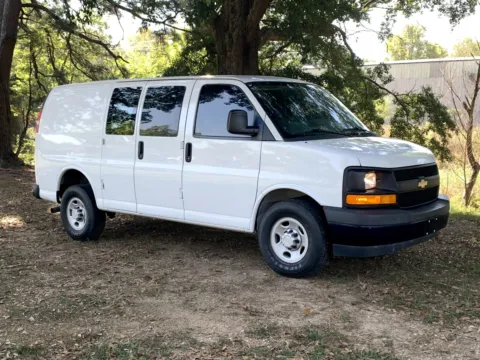 White 2017 CHEVROLET EXPRESS G2500 for sale in Little Rock, AR