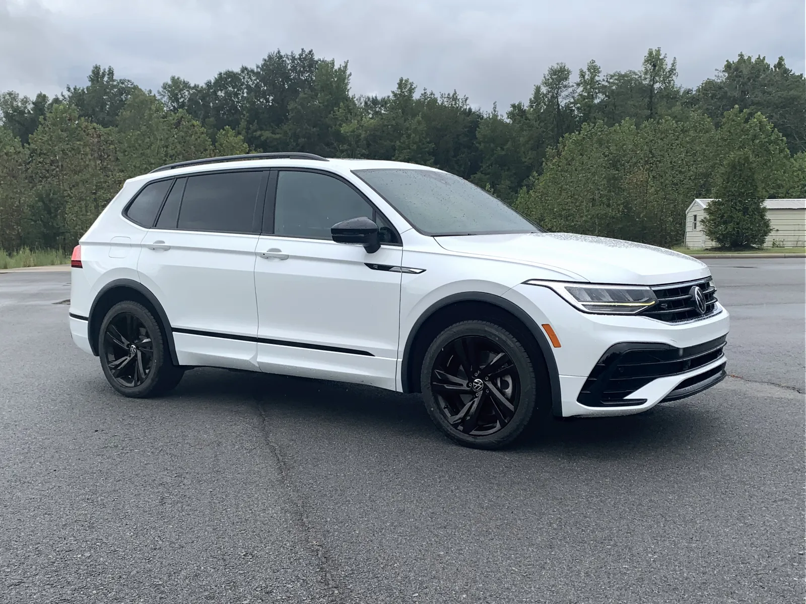 White 2023 VOLKSWAGEN TIGUAN SE R-LI SE R-Line Black for sale in Little Rock, AR