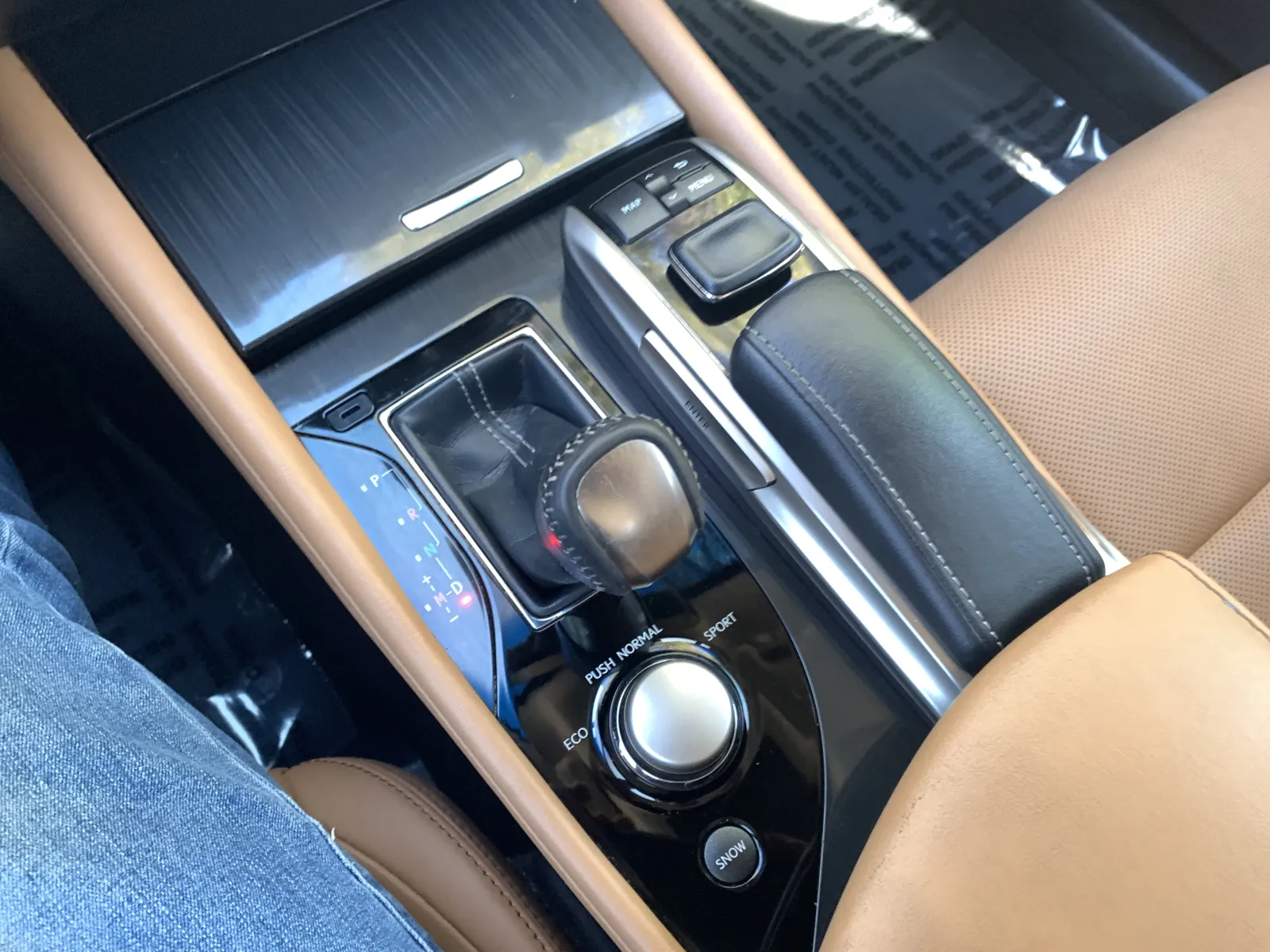 Lexus GS photo 18