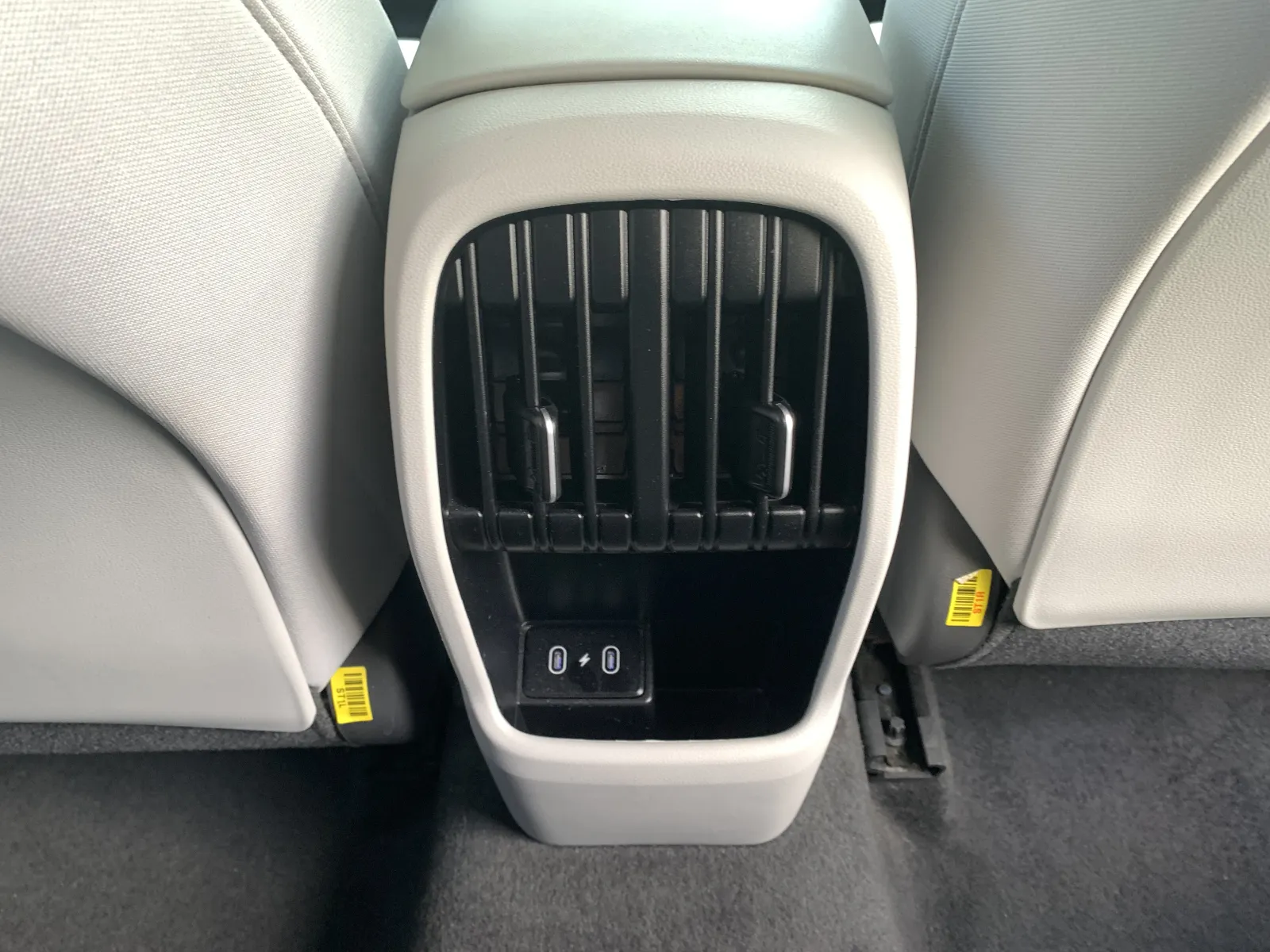 Hyundai Kona photo 30