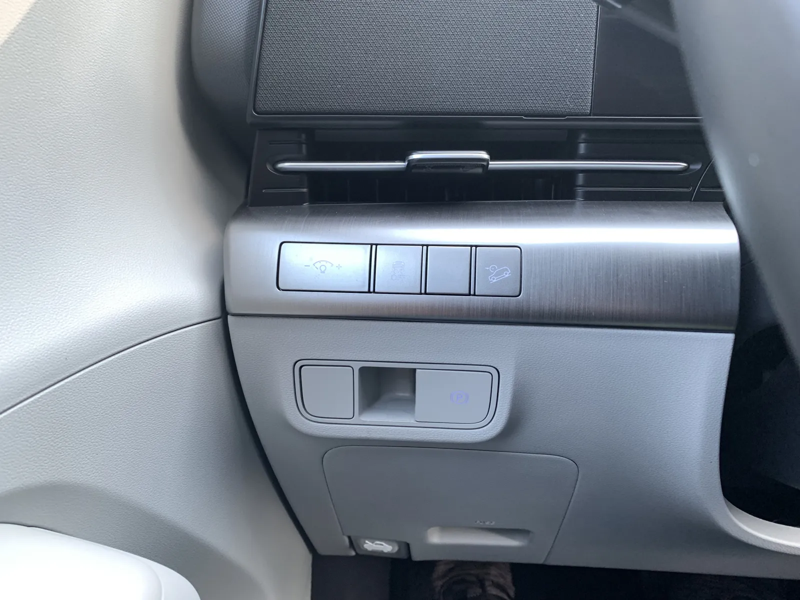 Hyundai Kona photo 18