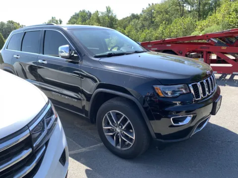 Black 2017 JEEP GRAND CHEROKEE Limited for sale in Little Rock, AR