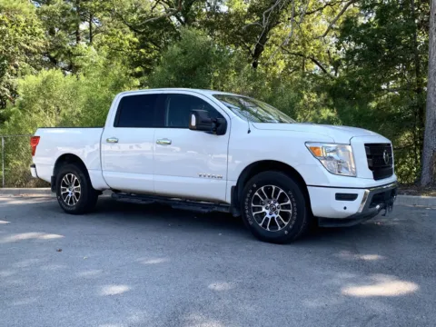 White 2021 NISSAN TITAN SV for sale in Little Rock, AR