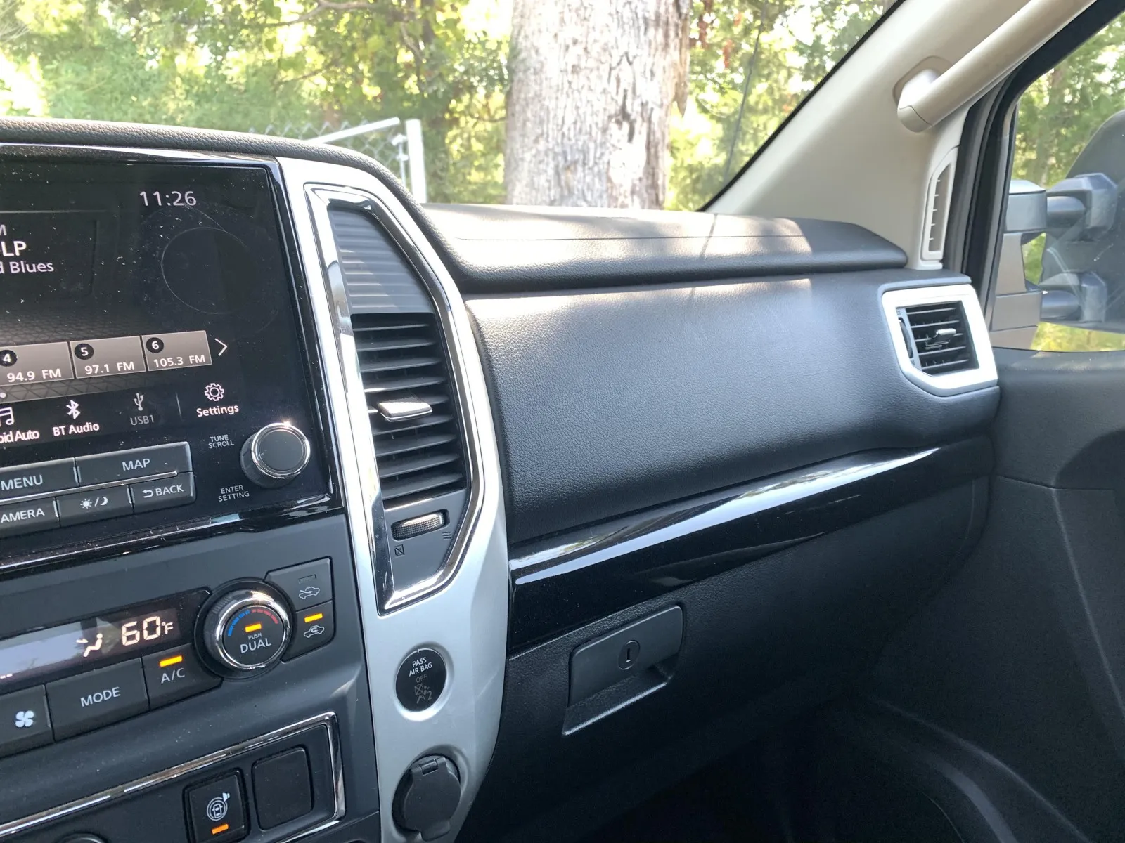 Nissan Titan photo 17