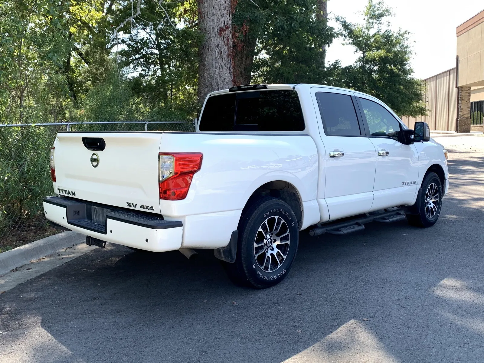 Nissan Titan photo 7