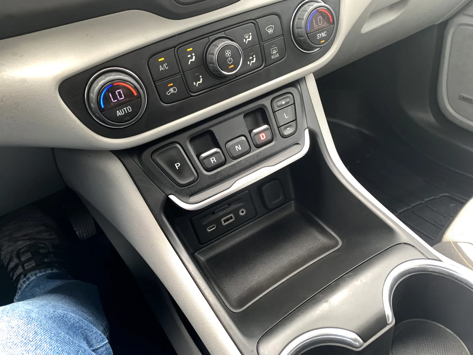 GMC Terrain photo 18
