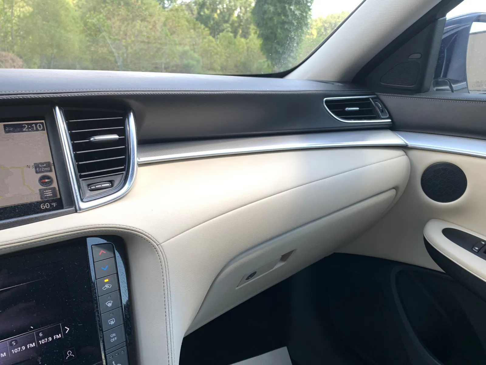 Infiniti QX50 photo 16