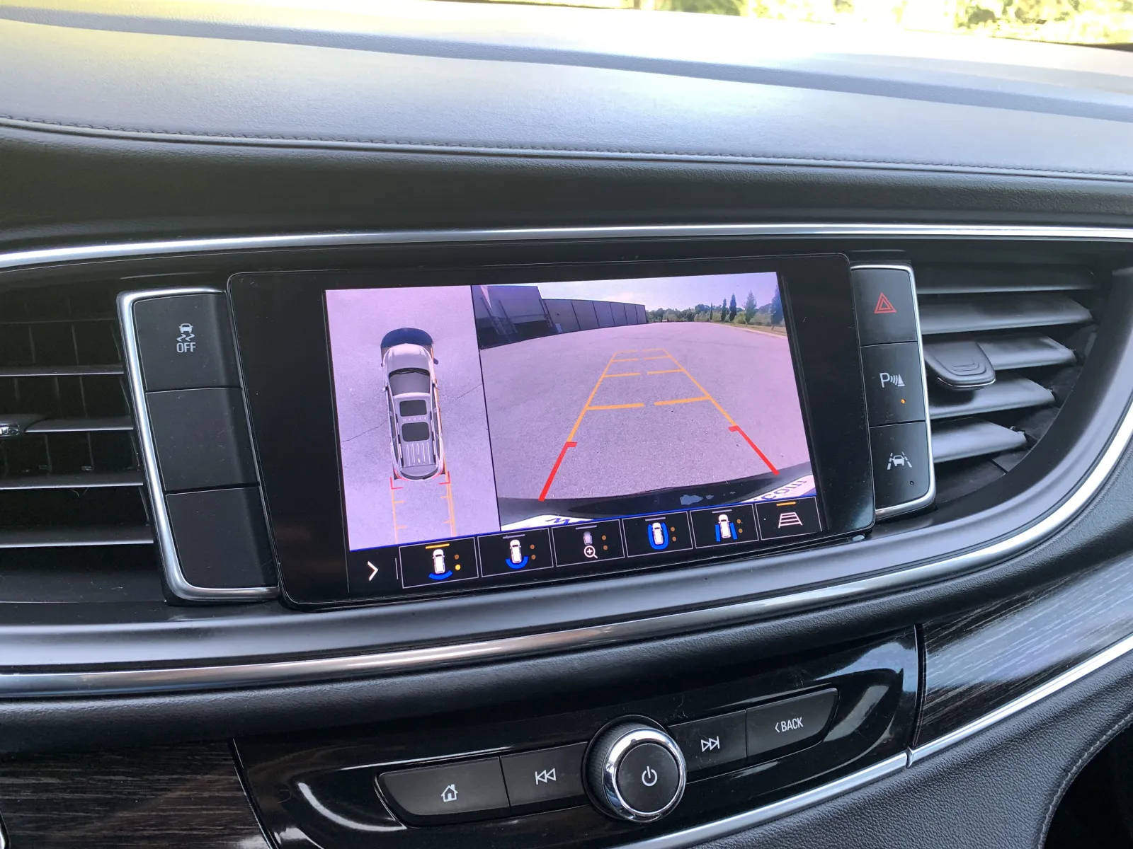 Buick Enclave photo 15