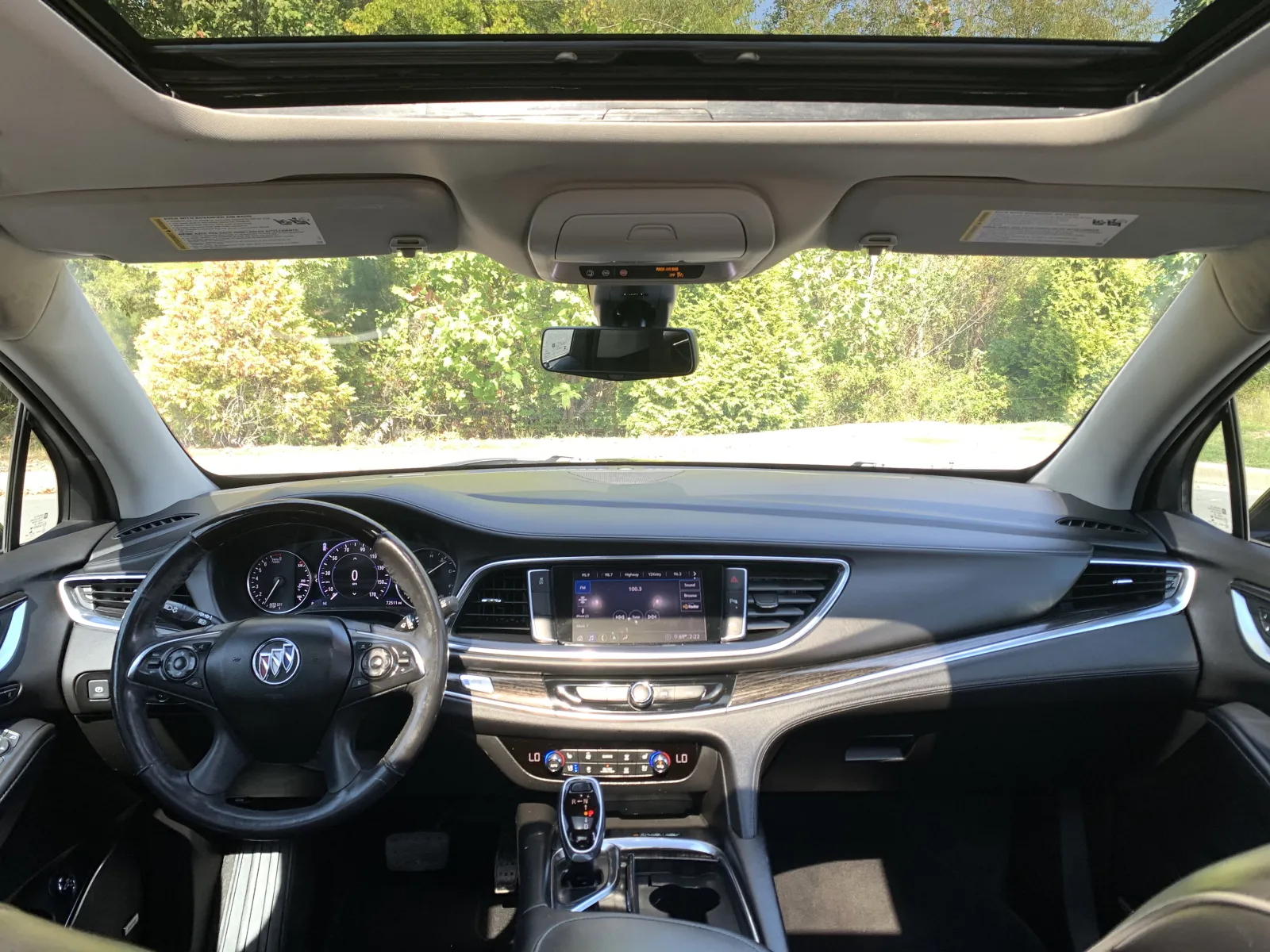 Buick Enclave photo 12