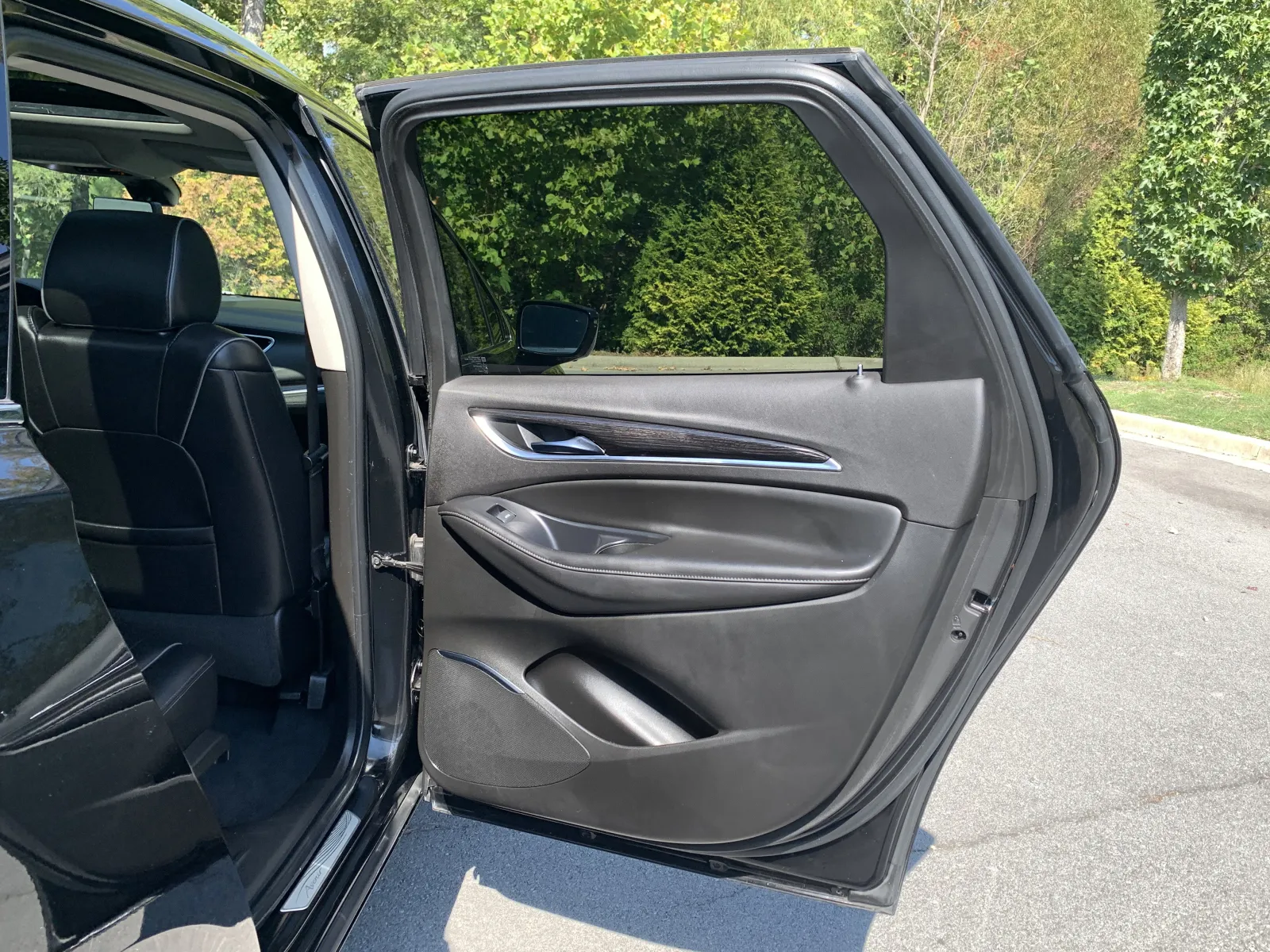 Buick Enclave photo 32