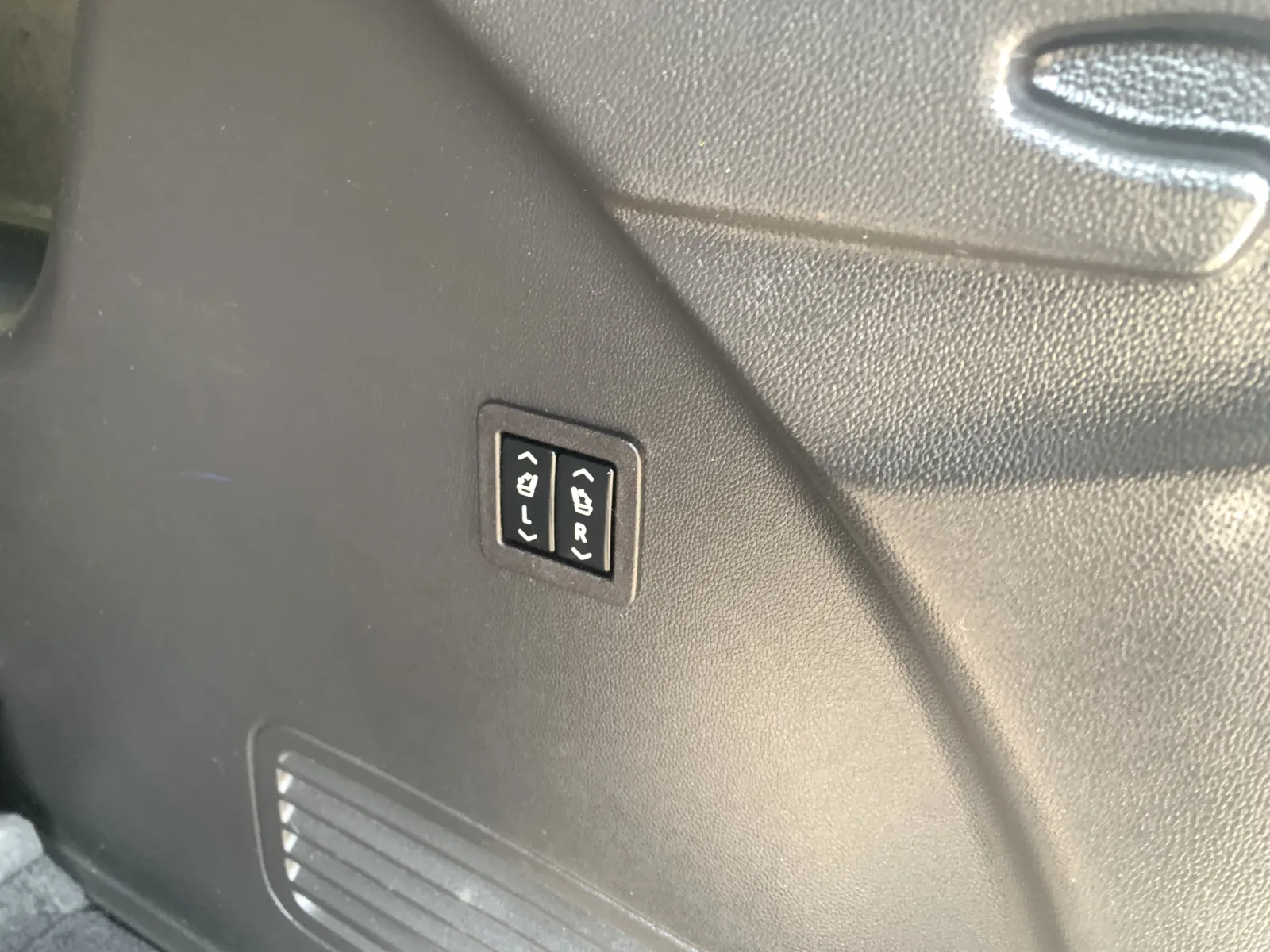 Buick Enclave photo 37