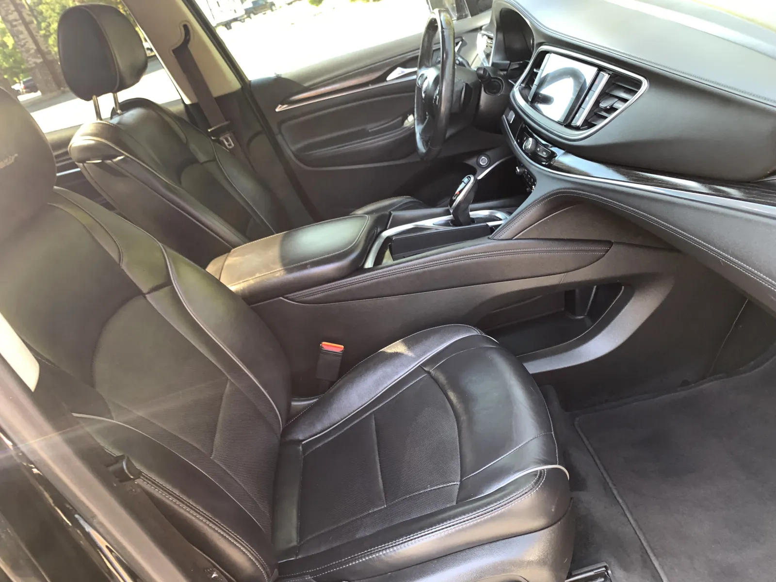 Buick Enclave photo 31
