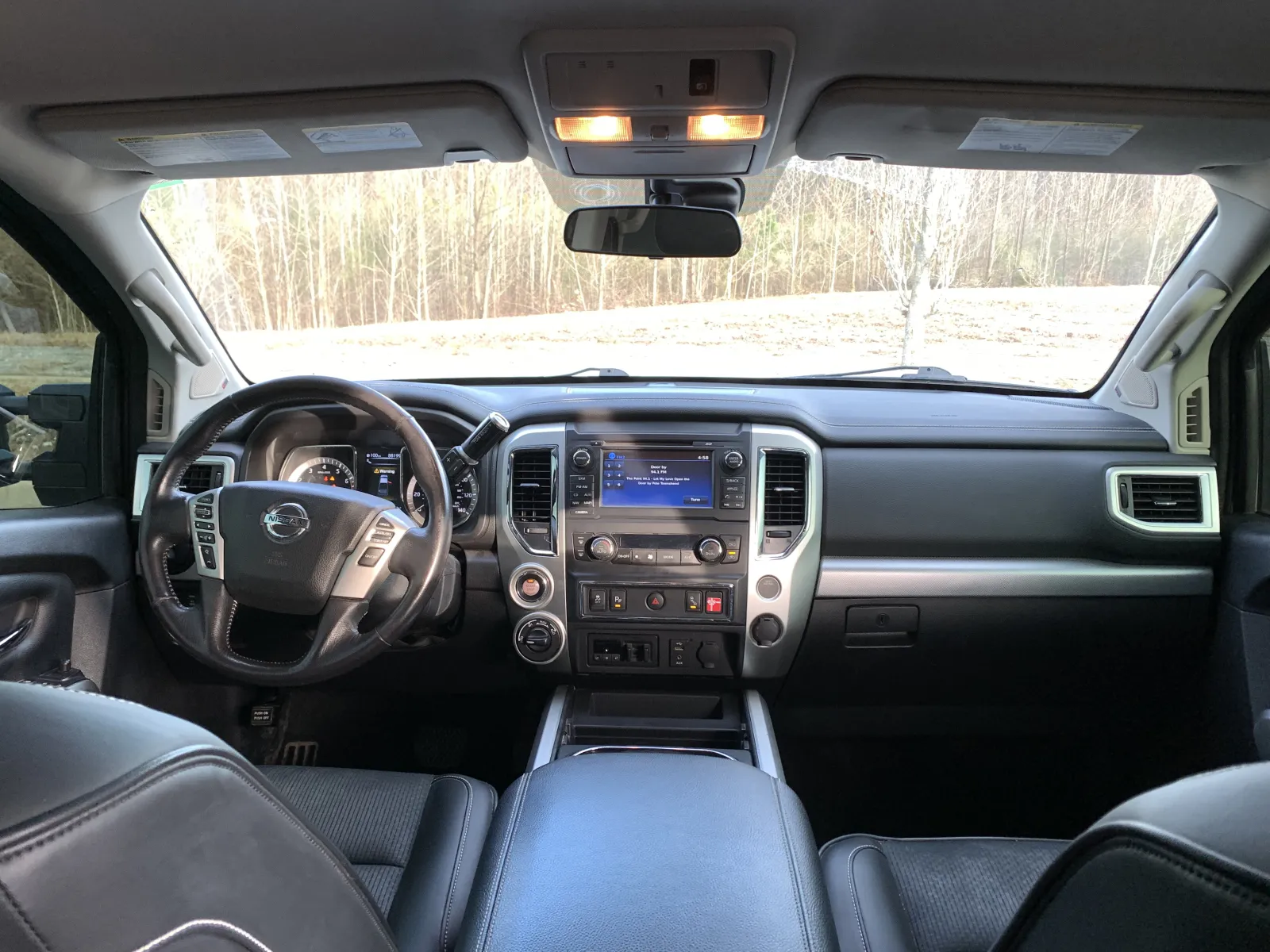 Nissan Titan photo 13