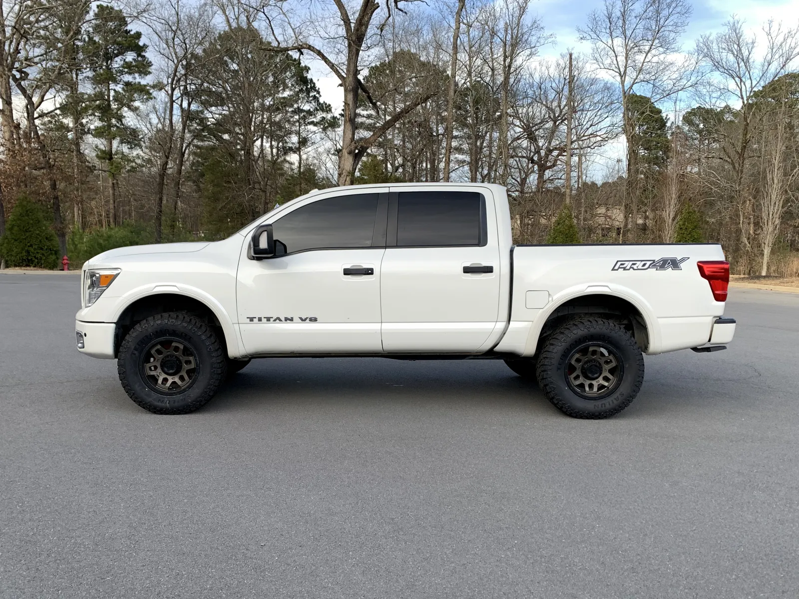Nissan Titan photo 4