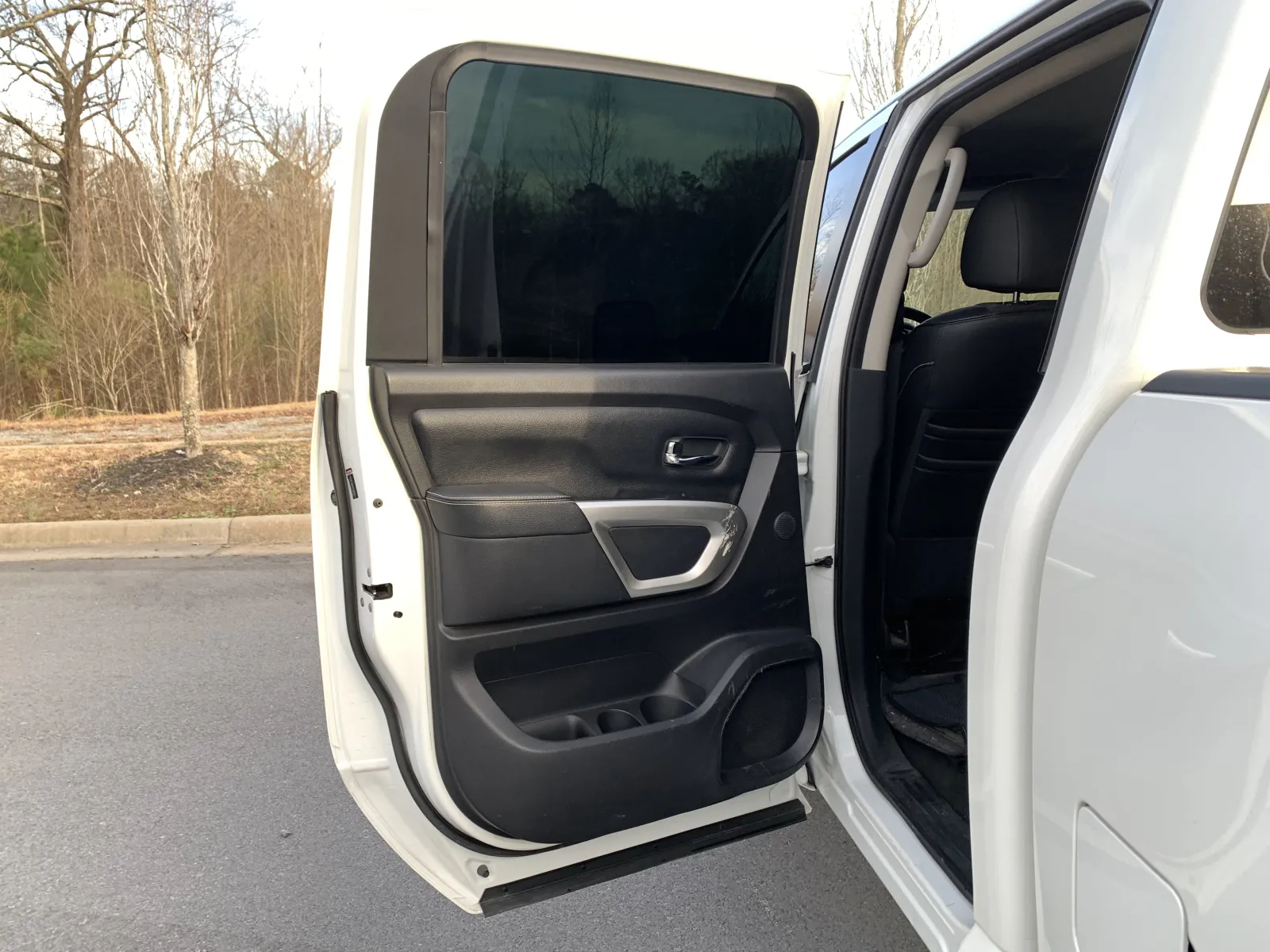 Nissan Titan photo 26
