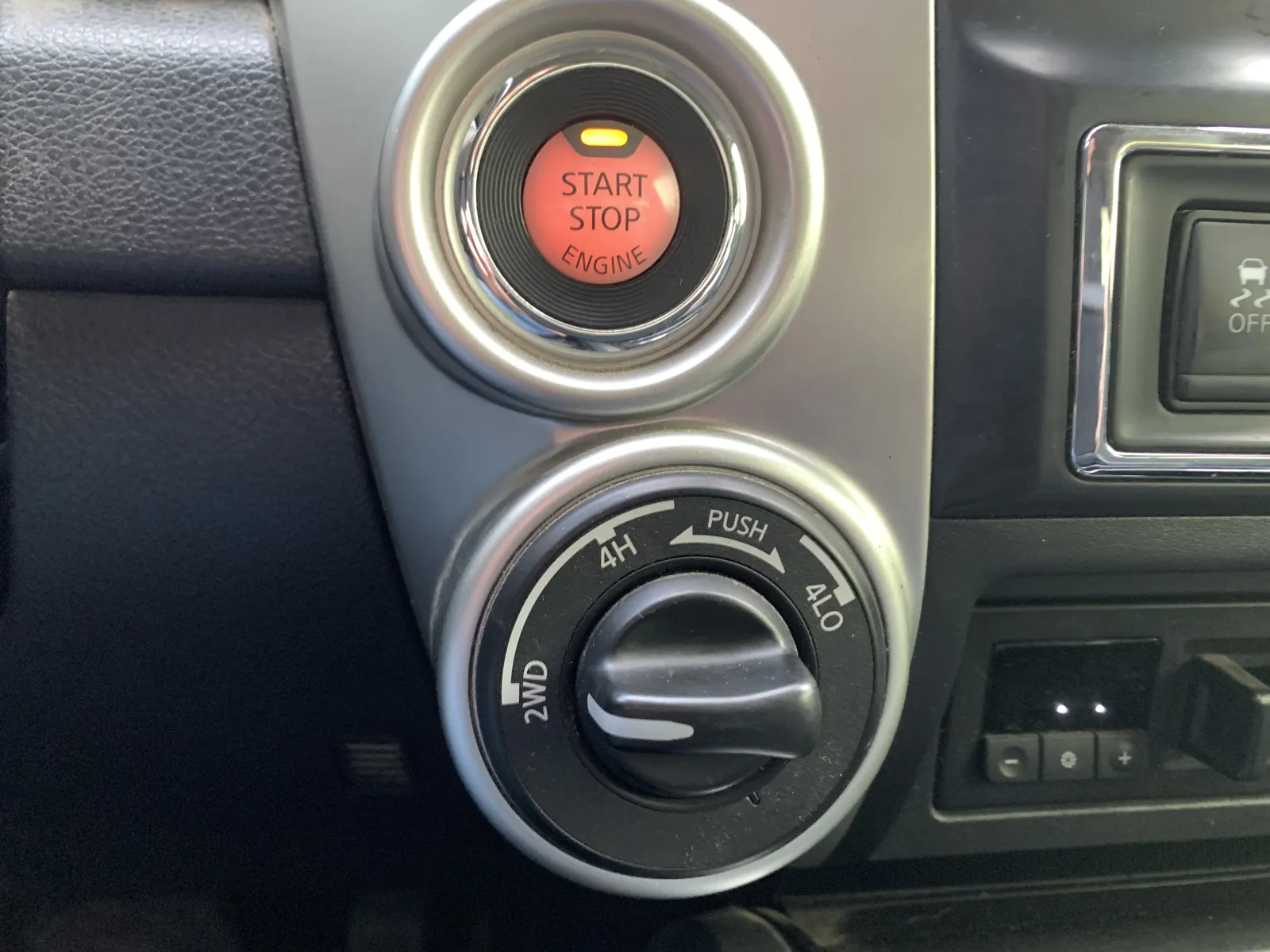 Nissan Titan photo 20