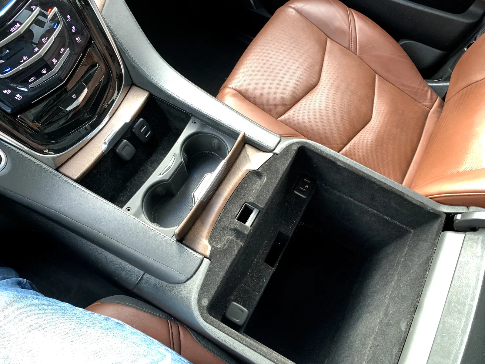 Cadillac Escalade photo 18
