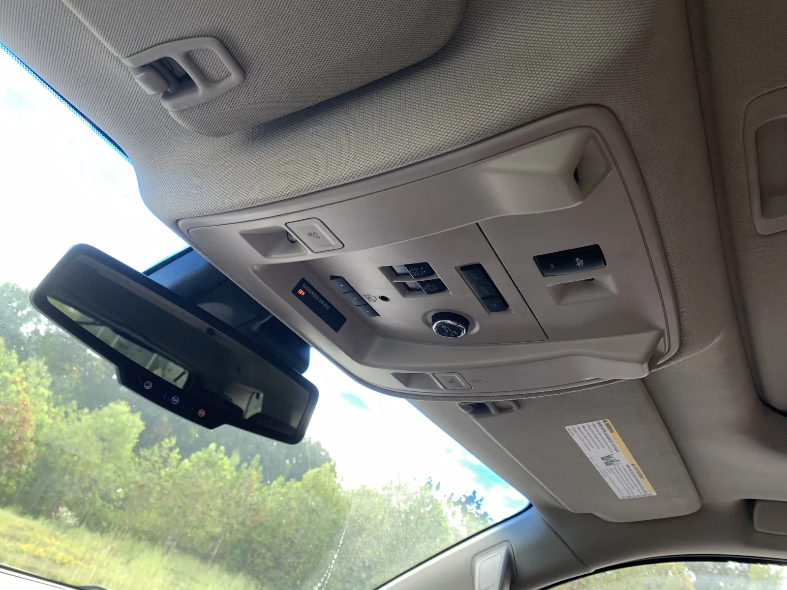 Cadillac Escalade photo 20