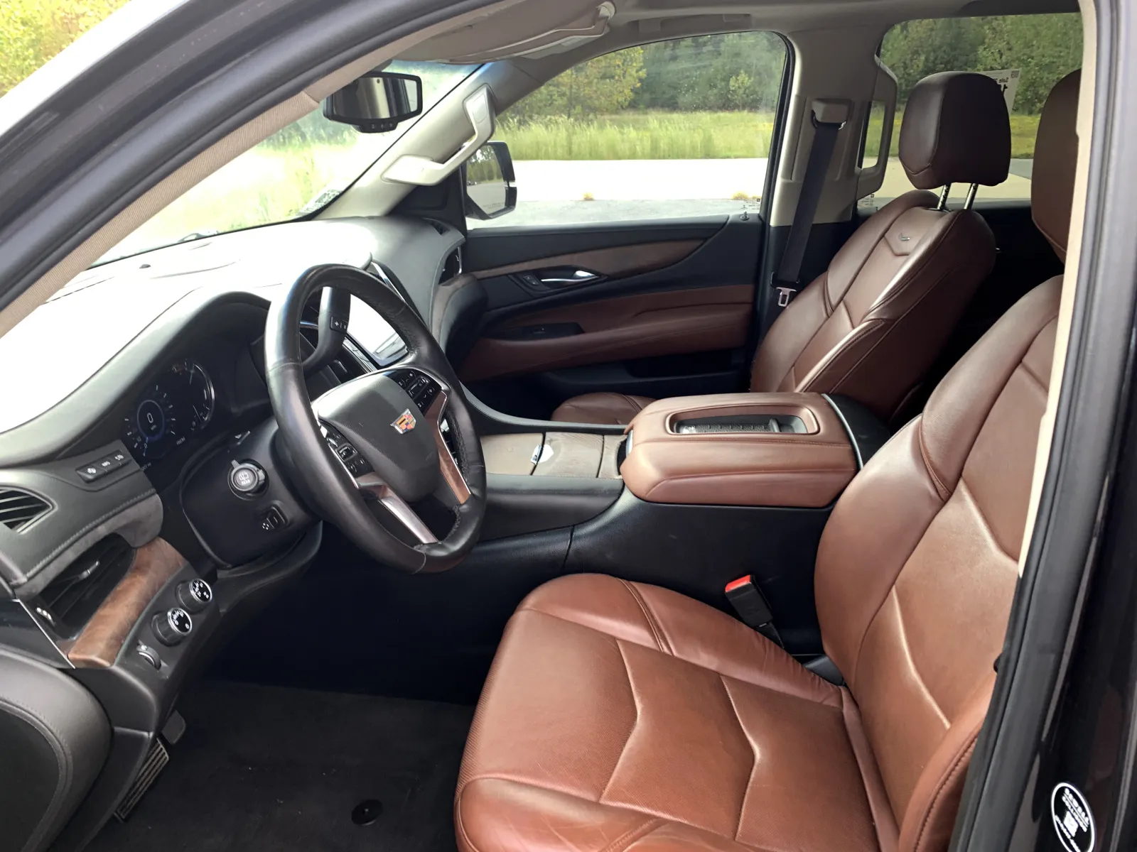 Cadillac Escalade photo 24