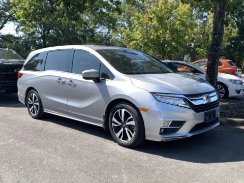 Silver 2018 HONDA ODYSSEY ELITE Elite for sale in Little Rock, AR