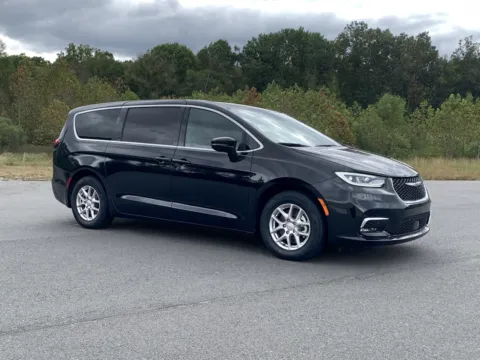 Black 2025 CHRYSLER PACIFICA SELEC Select for sale in Little Rock, AR