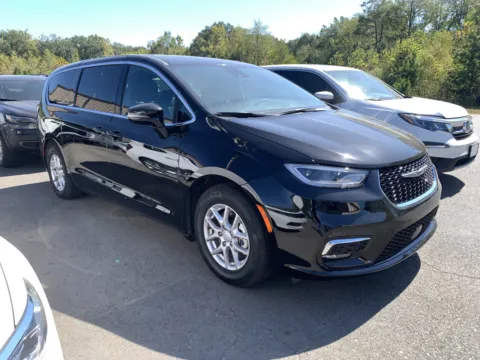 Black 2025 CHRYSLER PACIFICA SELEC Select for sale in Little Rock, AR