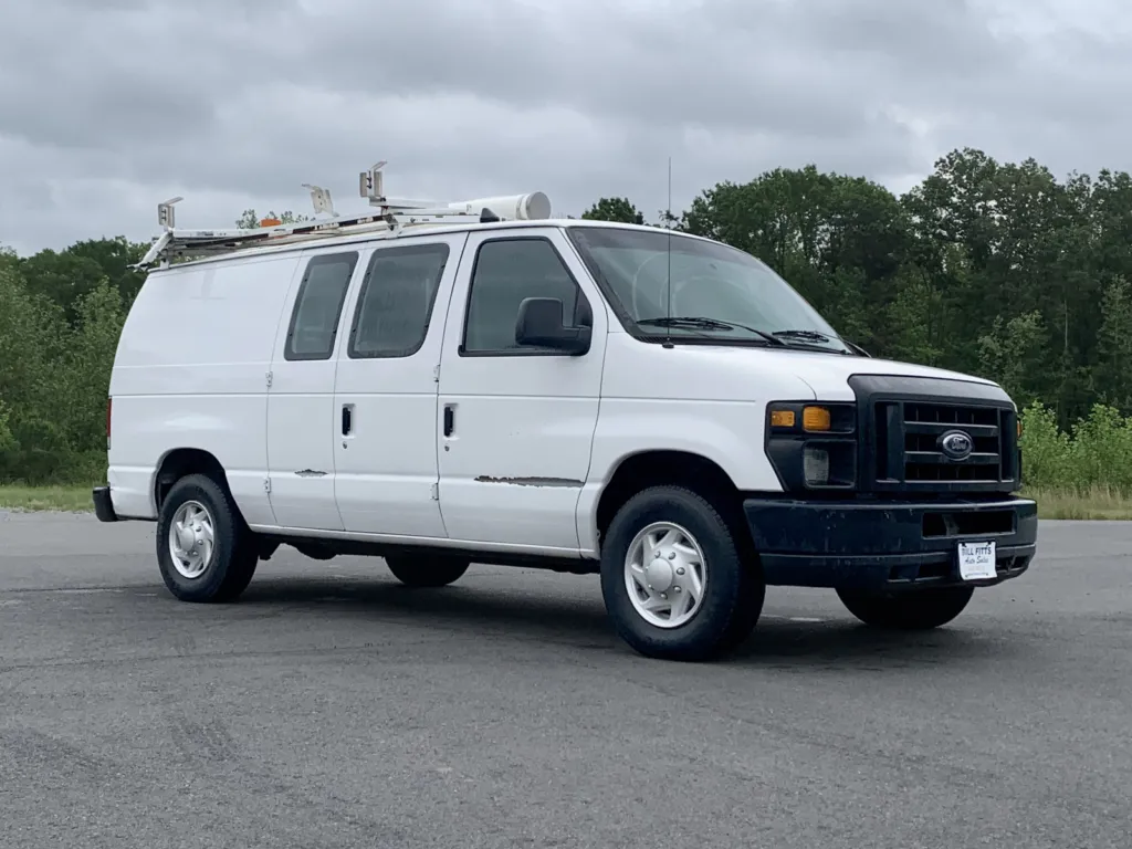 2010 Ford E-Series Econoline Van Commercial