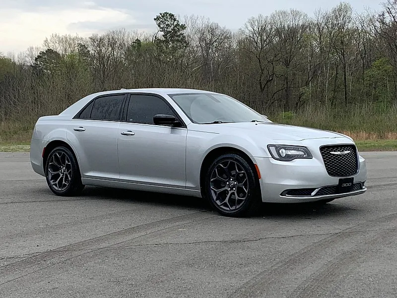 2019 CHRYSLER 300 for sale in Little Rock, AR