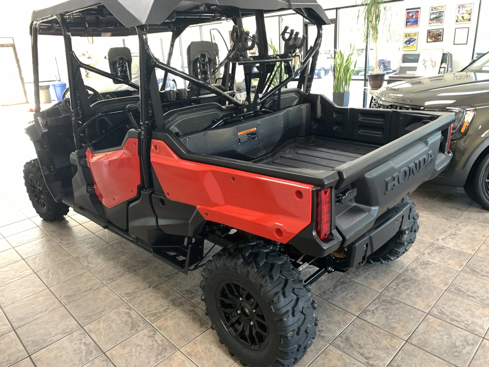 Honda PIONEER 1000 photo 6