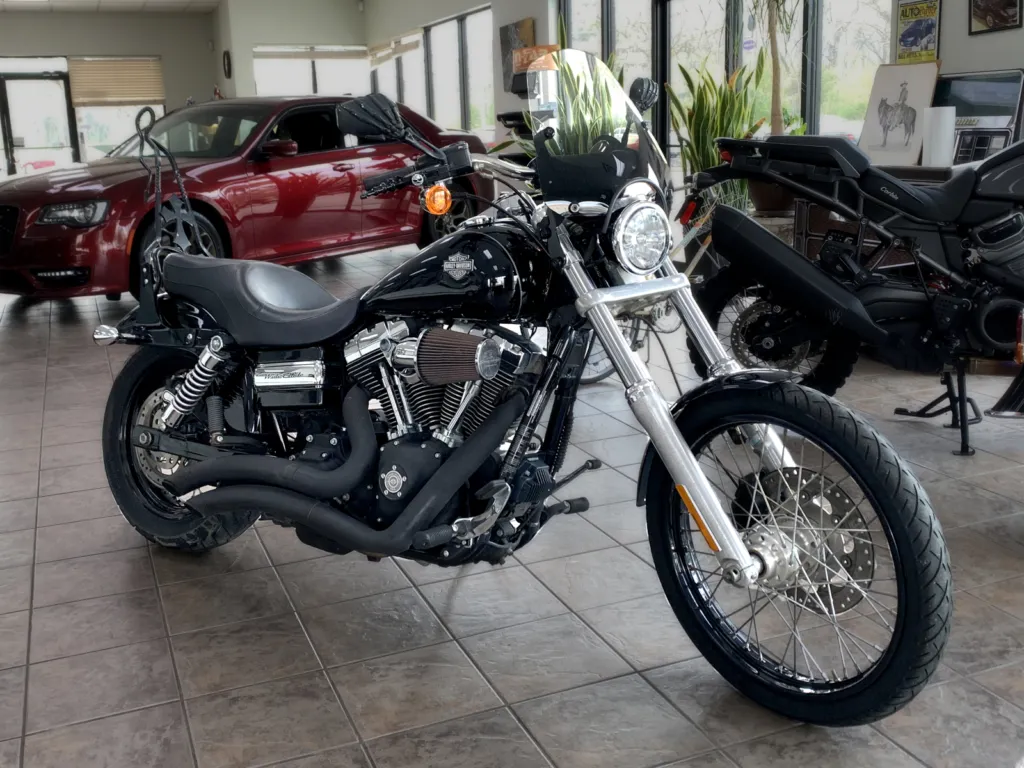 Used 2010 HARLEY DAVIDSON Wide Glide for sale in Little Rock, AR