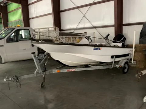 Unknown 2004 KARA BOSTON WHALER for sale in Little Rock, AR