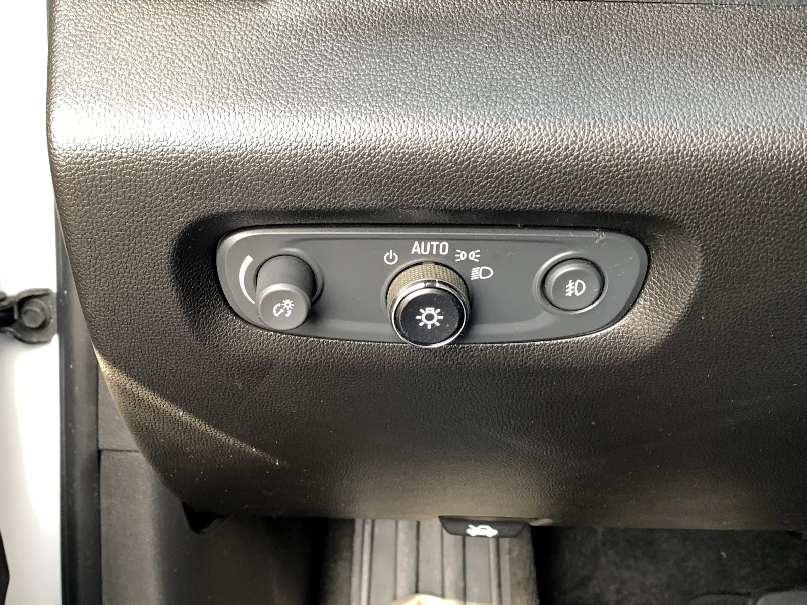 2019 Chevrolet Traverse 1LT - Photo 16