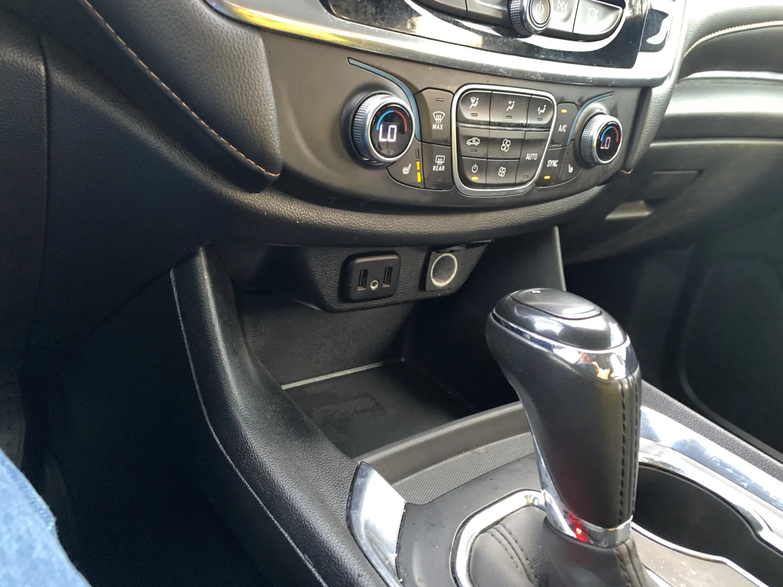 2019 Chevrolet Traverse 1LT - Photo 13