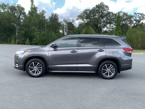 More photos of 2019 TOYOTA HIGHLANDER XLE at Bill Fitts Auto Sales, AR