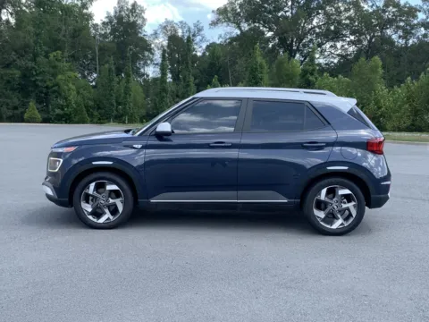 More photos of 2022 HYUNDAI VENUE LIMITED at Bill Fitts Auto Sales, AR