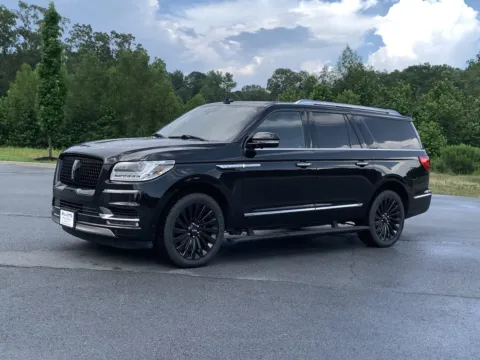 Another view of 2018 LINCOLN NAVIGATOR L Reserve for sale in Little Rock, AR at Bill Fitts Auto Sales