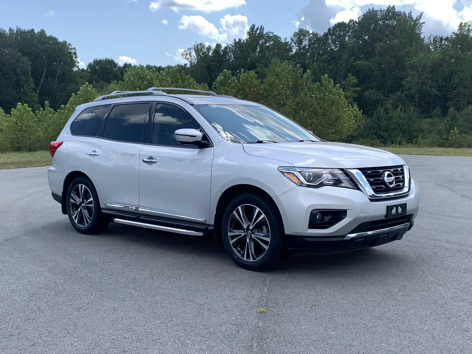 Silver 2020 NISSAN PATHFINDER PLA Platinum for sale in Little Rock, AR