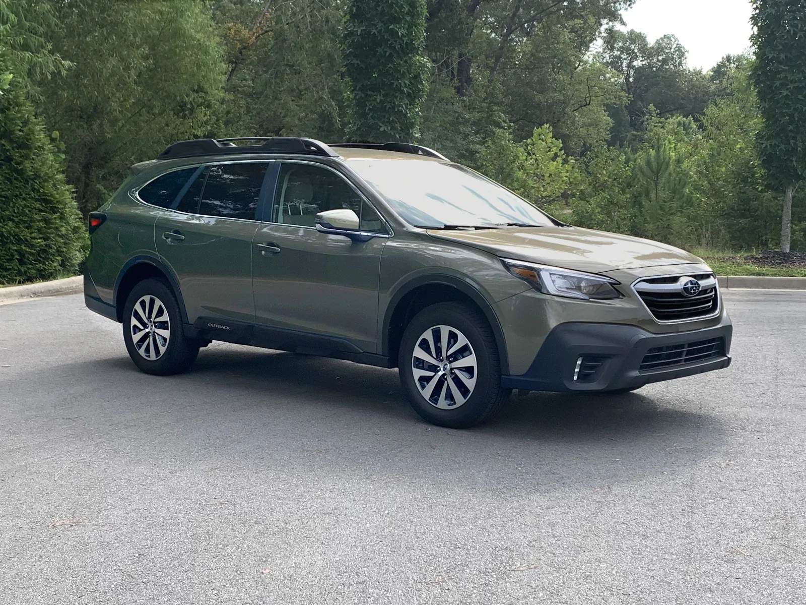 Green 2021 SUBARU OUTBACK PREMIU Premium for sale in Little Rock, AR