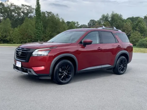 More photos of 2023 NISSAN PATHFINDER SL at Bill Fitts Auto Sales, AR