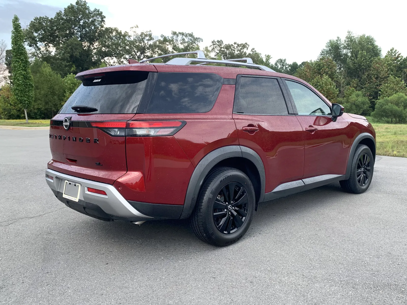 Nissan Pathfinder photo 7
