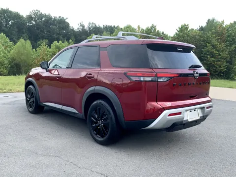 More photos of 2023 NISSAN PATHFINDER SL at Bill Fitts Auto Sales, AR