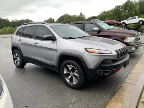Silver 2016 JEEP CHEROKEE TRAIL Trailhawk for sale in Little Rock, AR