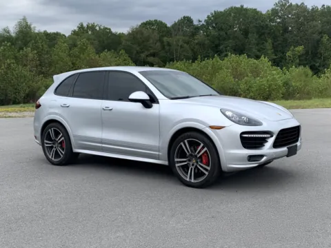 Silver 2013 PORSCHE CAYENNE GTS for sale in Little Rock, AR