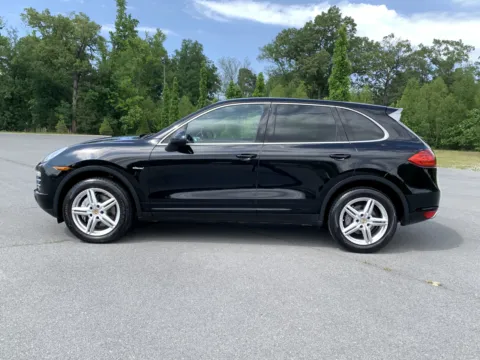 More photos of 2014 PORSCHE CAYENNE at Bill Fitts Auto Sales, AR