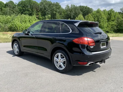 More photos of 2014 PORSCHE CAYENNE at Bill Fitts Auto Sales, AR