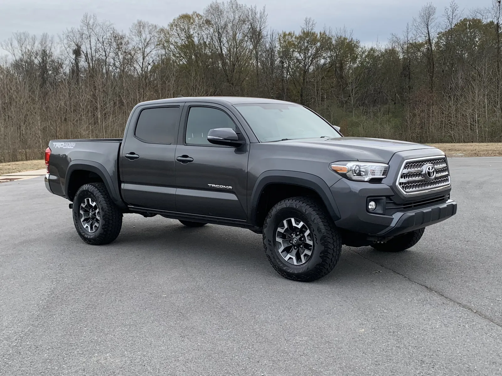 2017 Toyota Tacoma TRD Off Road's photo